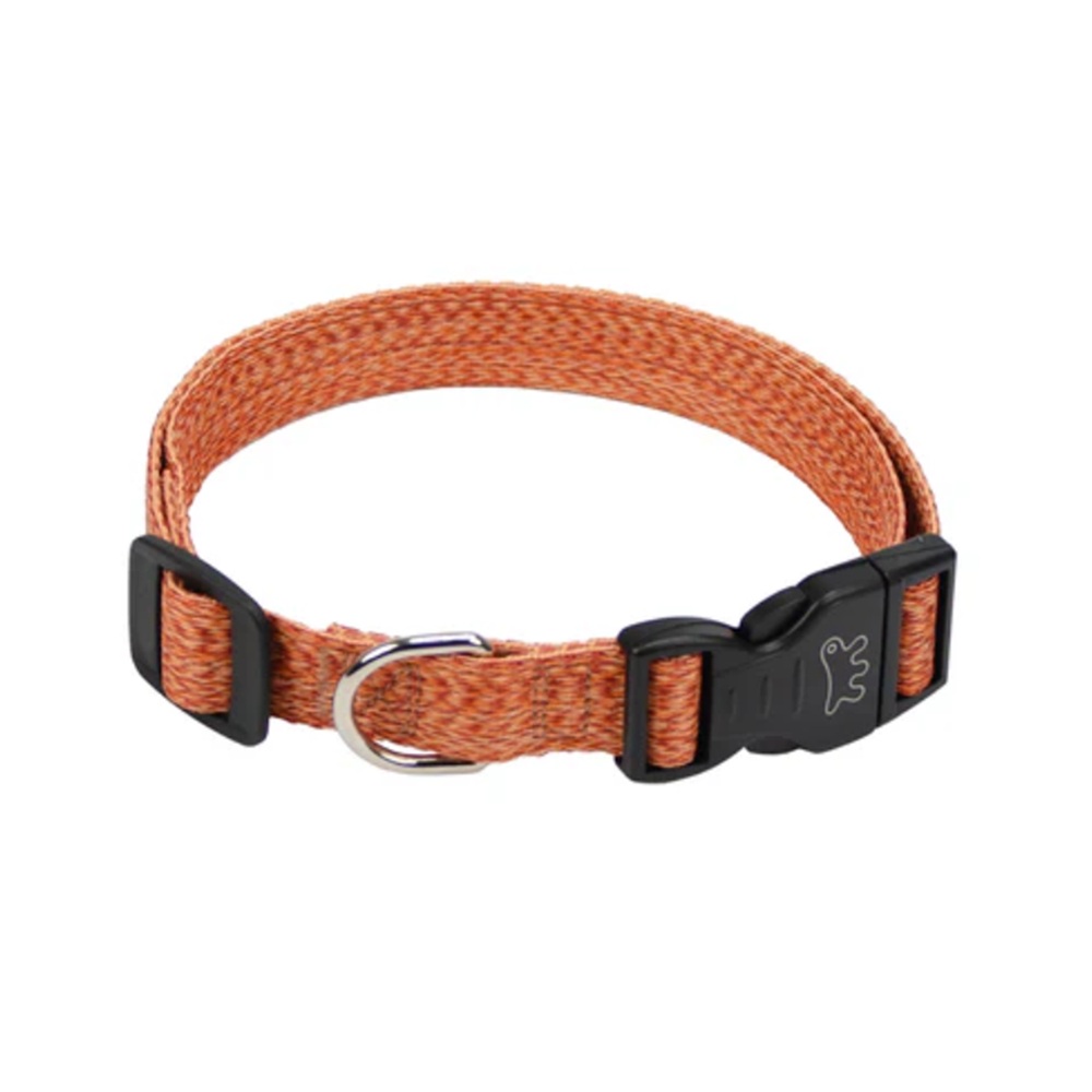 Ferplast halsband Greener oranje – verstelbaar, gerecycled polyester met clip-sluiting en metalen ring.