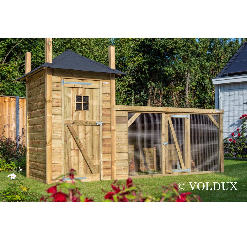 Sfeerfoto: Voldux Kippenhok Lotte 392x150x235 cm groot kippenhok met hooiberg en uitloopren