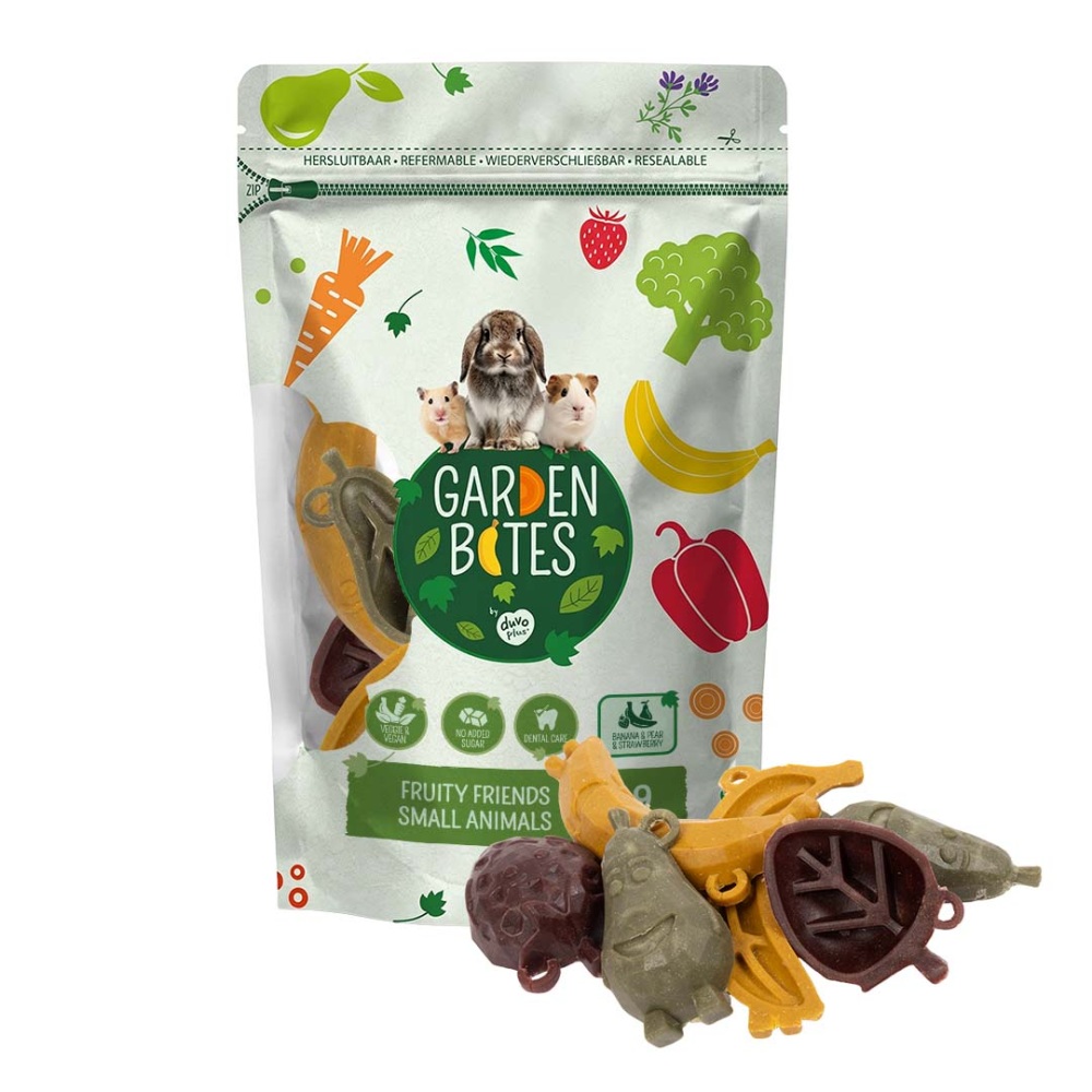 Garden Bites Knaagdier Fruity 9 stuks 14cm vegetarische snack met timotheegras banaan aardbei en peer voor konijnen en knaagdieren
